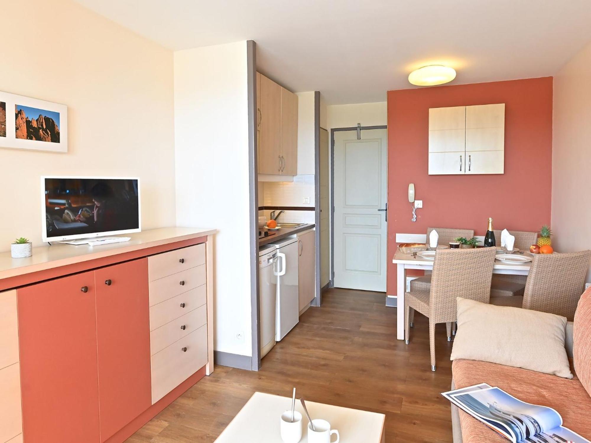 Apartment Village Cap Esterel - Le Village-76 By Interhome Saint-Raphael  Ngoại thất bức ảnh