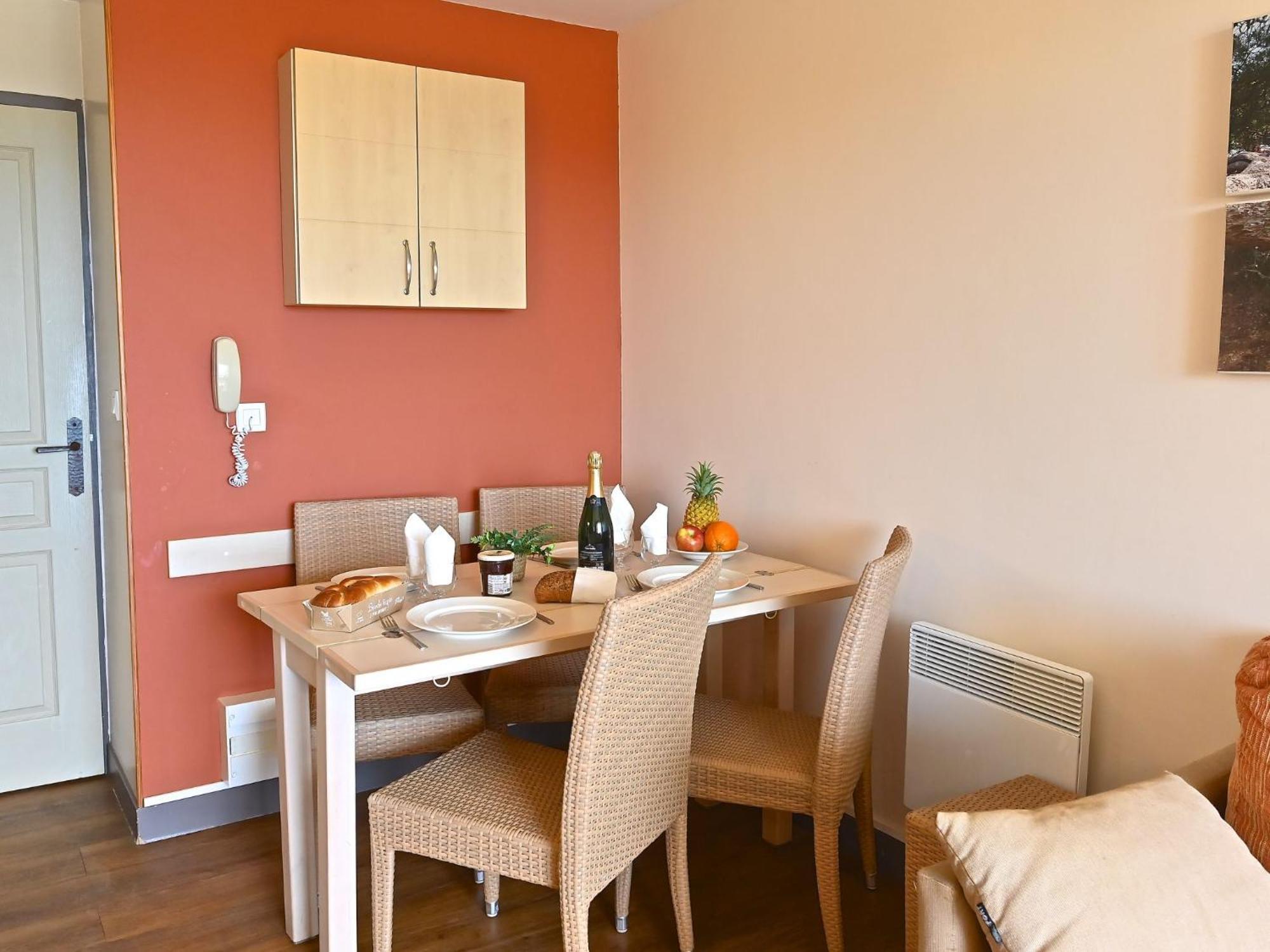 Apartment Village Cap Esterel - Le Village-76 By Interhome Saint-Raphael  Ngoại thất bức ảnh